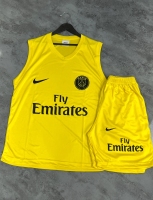 ست ورزشی Paris زرد M
