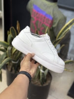 حراج کتونی برشکا لژ دار